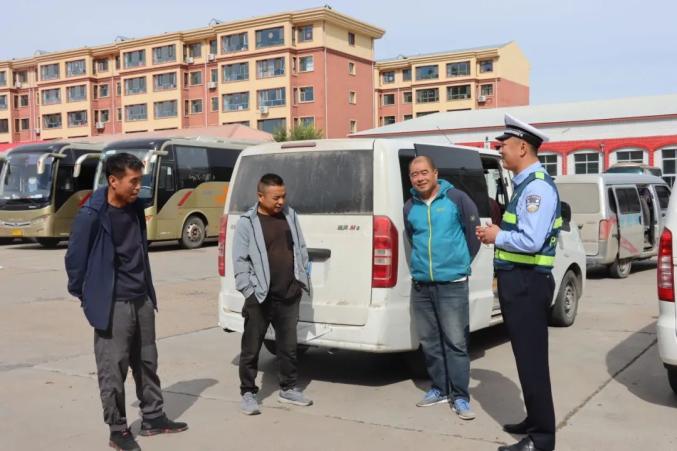 强化社会面宣传引导_强化警示案例曝光_违章高发人群引导